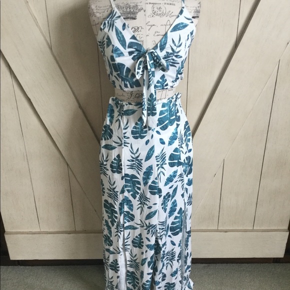 Francesca's Collections Pants - 🌿Tropical Two Piece Set🌿